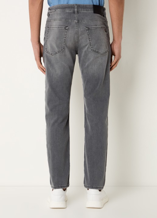 BOSS Maine tapered fit jeans met gekleurde wassing - achterkant grijs
