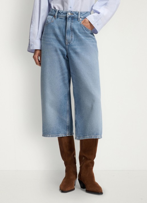 BOSS Mid waist loose fit korte broek van denim