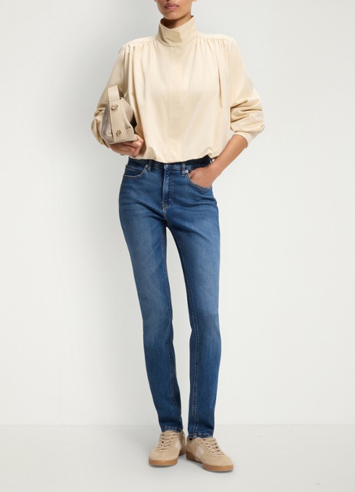 BOSS Mid waist slim fit jeans met logoborduring - voorkant 6 denim