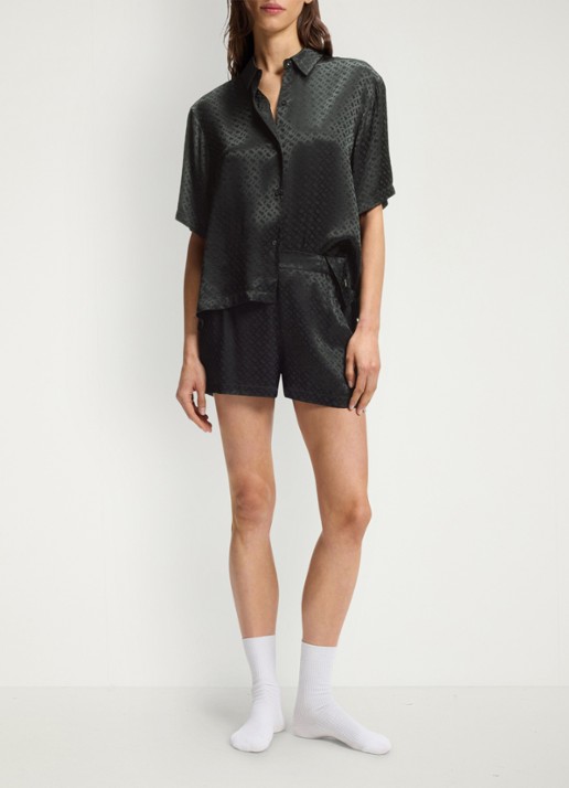BOSS Pyjamashorts van satijn met monogramjacquard - voorkant 2 zwart