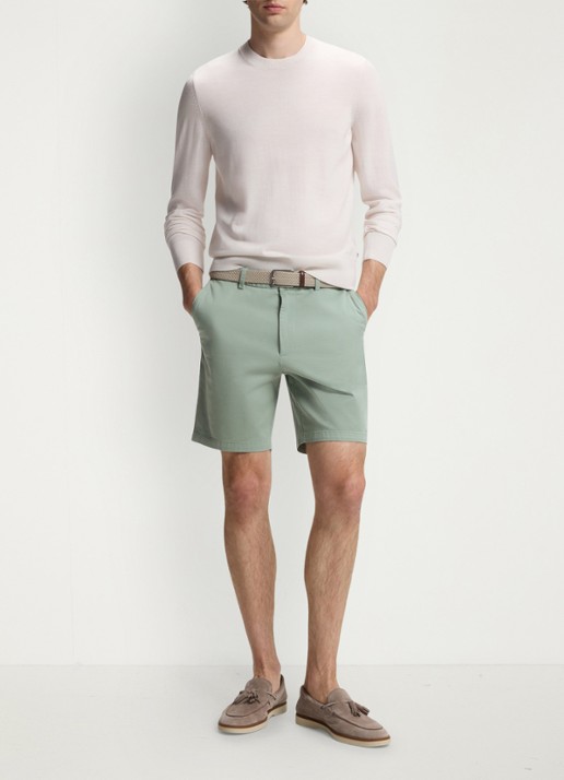 BOSS Regular fit korte broek met steekzakken - voorkant 2 open green-373