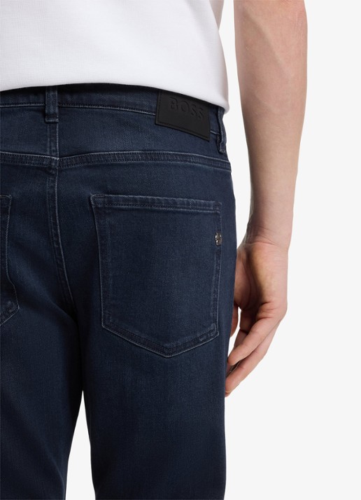 BOSS Slim fit jeans in katoenblend - detail 4 dark blue-403 / blauw