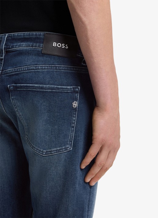 BOSS Slim fit jeans met steekzakken - detail 5 bright blue-435 / blauw