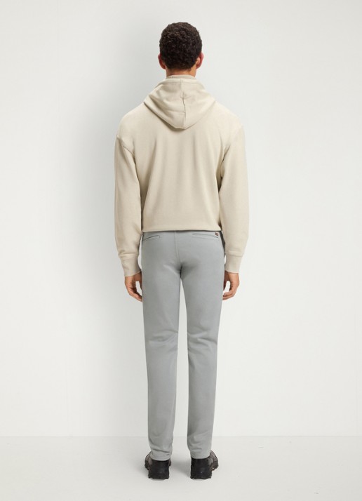 BOSS Slim-fit satijnen chino van stretchkatoen - achterkant 3 silver-041 / grijs