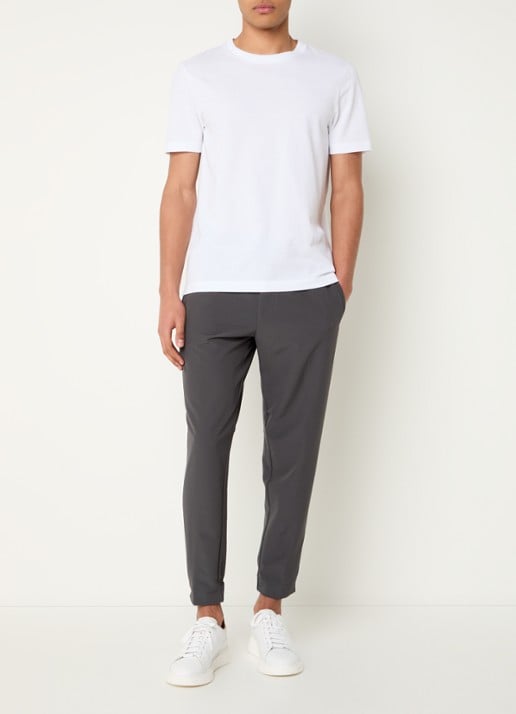 BOSS T_Flex tapered fit joggingbroek met steekzakken - voorkant 2 donkergrijs