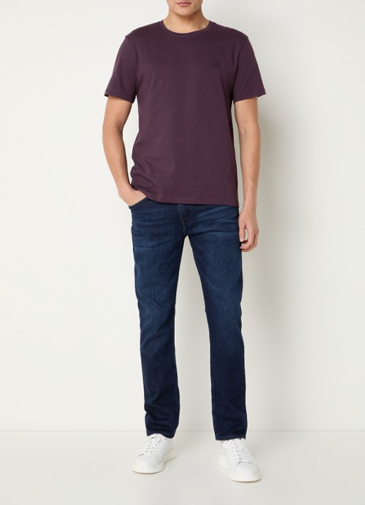 BOSS T-shirt van katoenen jersey met logopatch - voorkant 3 aubergine