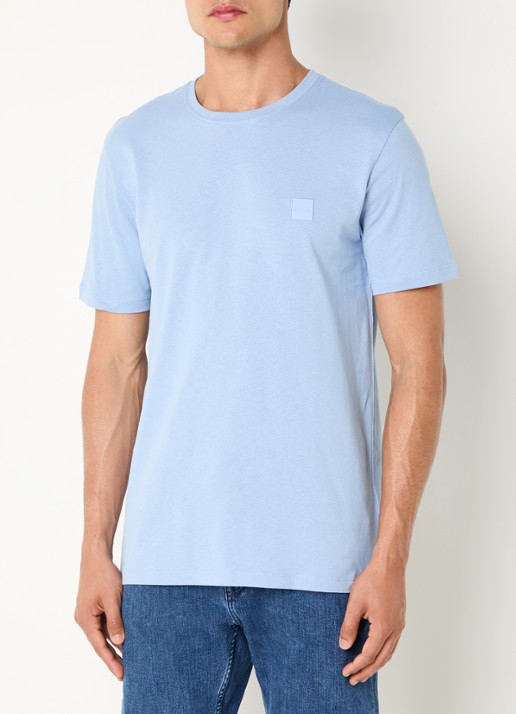BOSS T-shirt van katoenen jersey met logopatch - detail blauw