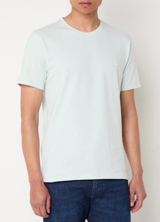 BOSS T-shirt van katoenen jersey met logopatch - detail 3 lichtblauw