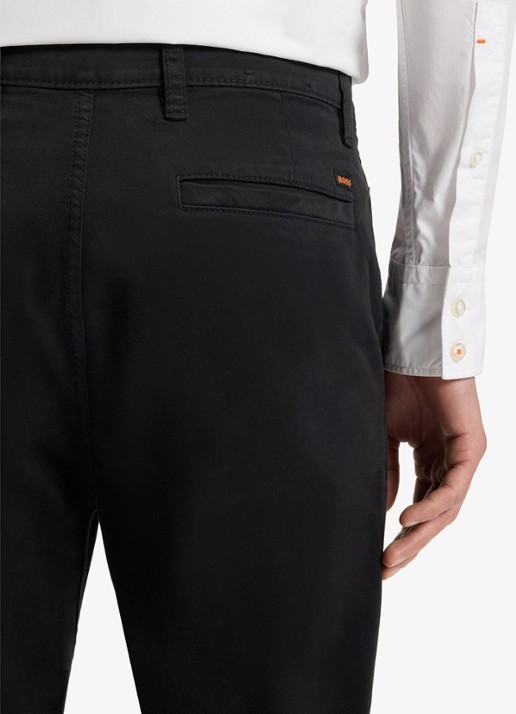 BOSS Tapered fit chino met steekzakken - detail 6 zwart