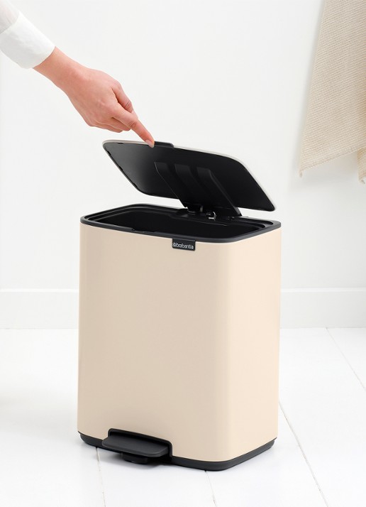 Brabantia Bo pedaalemmer 12 liter - detail 3 beige