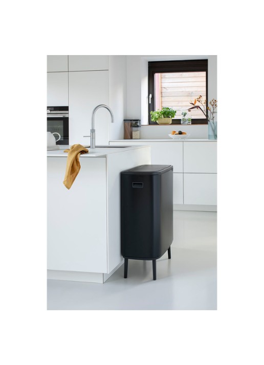 Brabantia Bo Touch Bin Hi  duo prullenbak met deksel op pootjes 2 x 30 liter - detail 7 zwart