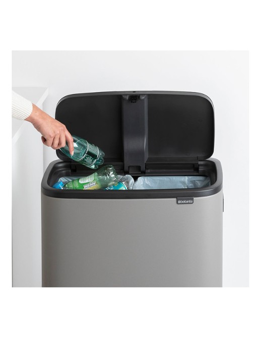 Brabantia Bo Touch Bin Hi  duo prullenbak met deksel op pootjes 2 x 30 liter - detail 2 grijs