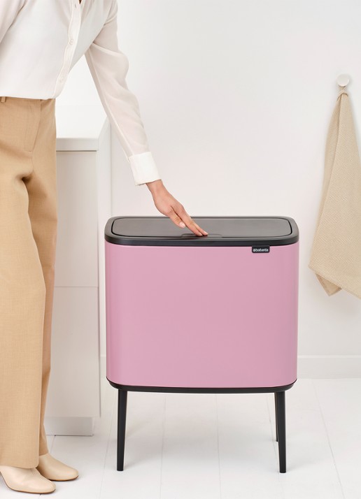 Brabantia Bo Touch Bin prullenbak 11 + 23 liter - detail 6 donkerroze