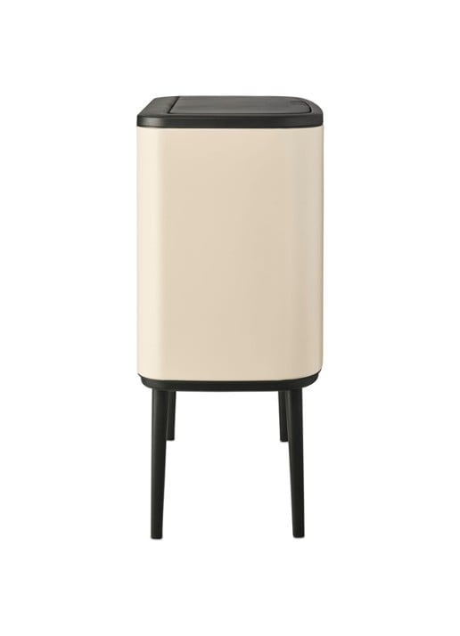 Brabantia Bo Touch prullenbak 33 liter - voorkant 4 donkerbeige
