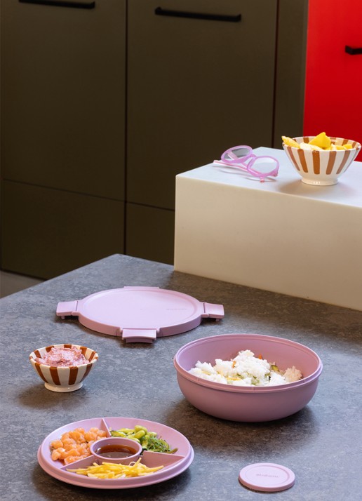Brabantia Make & Take Salade Lunchbox To Go 1,3 liter - detail 4 donkerroze