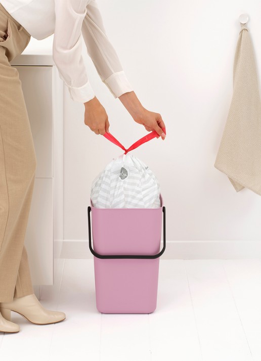 Brabantia Sort & Go prullenbak 25 liter - detail 4 donkerroze