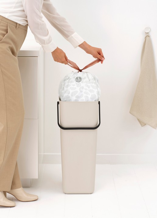 Brabantia Sort & Go prullenbak 40 liter - detail 5 beige