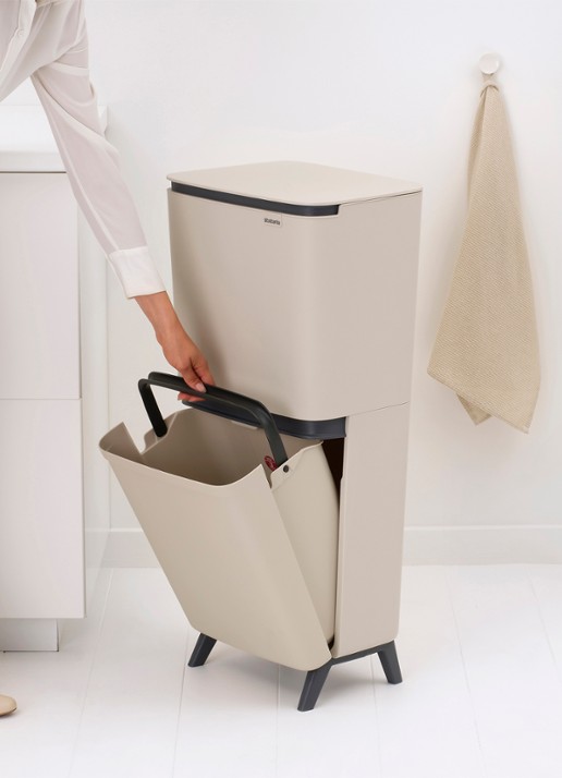 Brabantia SortUp prullenbak met deksel 20+25 liter - detail 5 beige