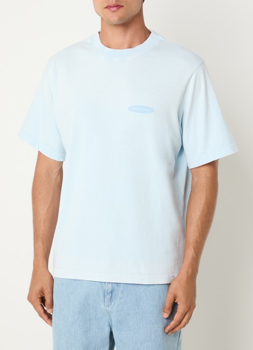 Bram's Fruit Distressed F Off I'm Gardening T-shirt met logo- en backprint - achterkant 4 lichtblauw