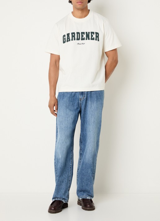Bram's Fruit Gardener T-shirt met logoborduring - voorkant 2 gebroken wit
