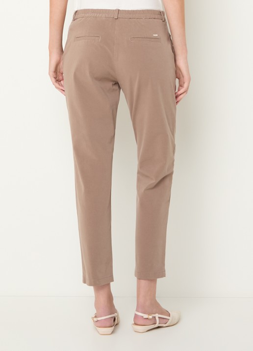 BRAX Maron mid waist slim fit broek met steekzakken - achterkant zand