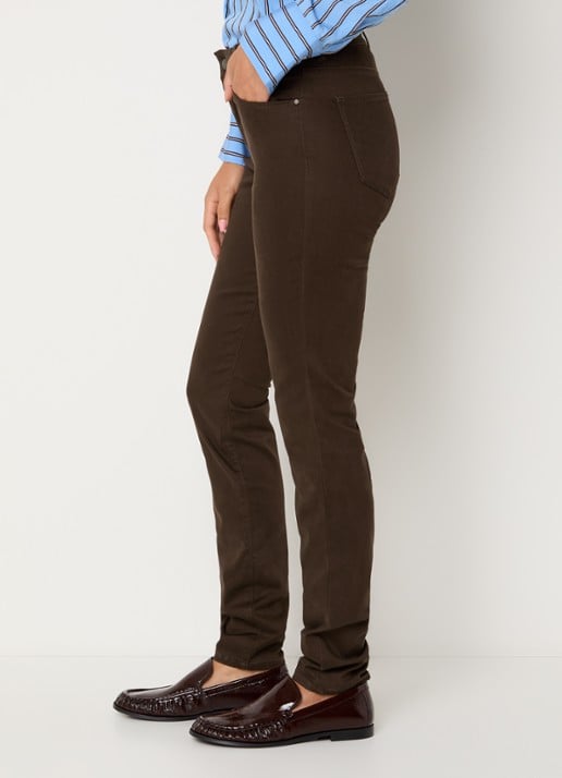 BRAX Shakira high waist slim fit pantalon  - detail 4 donkerbruin