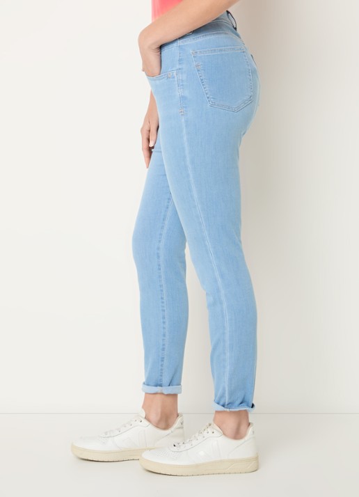 BRAX Shakira mid waist slim fit jeans  met steekzakken - detail 4 lichtblauw