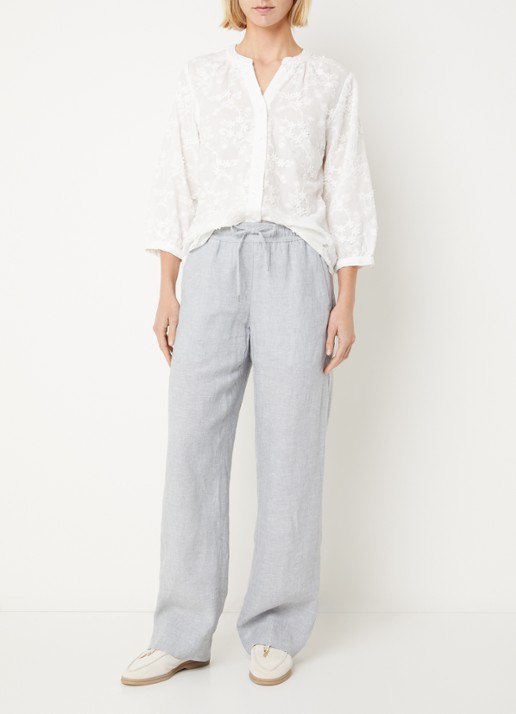 BRAX Velia blouse met bloemborduring - voorkant 2 wit