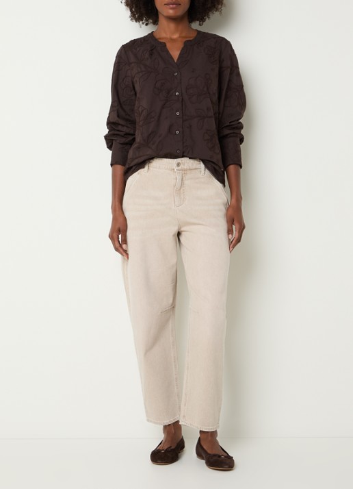 BRAX Velia blouse met bloemborduring - voorkant 3 donkerbruin