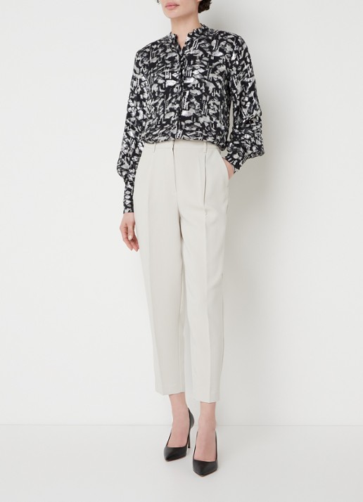 Bruuns Bazaar Cindy high waist tapered fit cropped pantalon met plooidetail - voorkant 2 gebroken wit