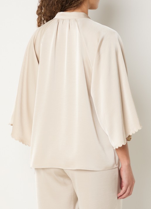 Bruuns Bazaar Winny tuniek van satijn met trompetmouw - achterkant 3 beige