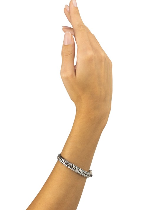 Buddha to Buddha Lars XS schakelarmband van zilver - voorkant 3 zilver