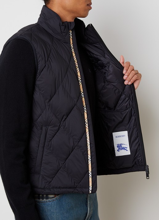Burberry Acresford gewatteerde bodywarmer met quilt patroon - detail 5 zwart