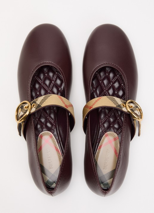 Burberry Ballerina van lamsleer - detail 3 bordeauxrood