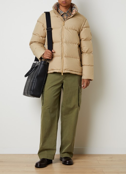 Burberry Bideford puffer jack met donsvulling - voorkant 4 khaki