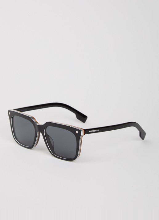 Burberry Carnaby zonnebril BE4337F - voorkant 4 zwart