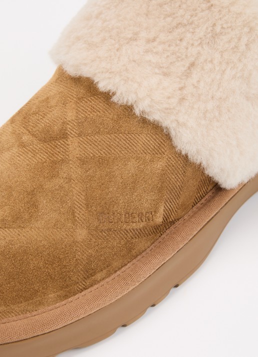 Burberry Check Shearling pantoffel van suède - detail 6 beige