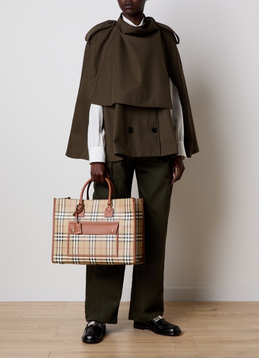 Burberry Freya Medium shopper met ruitdessin en kalfsleren details - voorkant 8 khaki