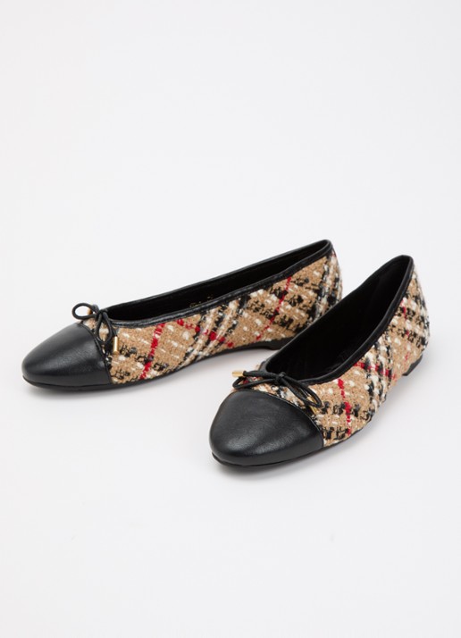 Burberry Highgate ballerina met ruitdessin en details van lamsleer - detail 2 beige