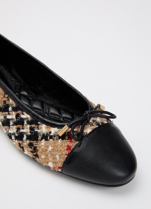 Burberry Highgate ballerina met ruitdessin en details van lamsleer - detail 5 beige