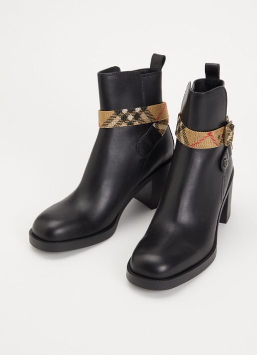 Burberry Huntley enkellaarsje van kalfsleer - detail zwart