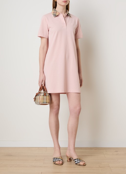 Burberry Iris mini jurk van piqué katoen met polokraag - voorkant 2 lichtroze