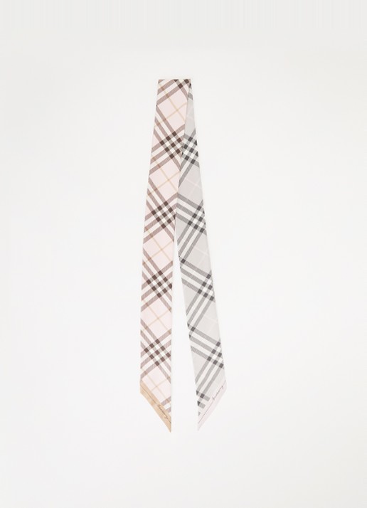 Burberry Sjaal van zijde 180 x 8 cm  - voorkant 2 lichtroze