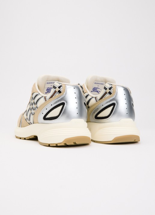Burberry Sneaker met kalfssuède details - achterkant 6 beige