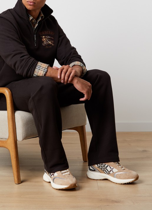 Burberry Sneaker met kalfssuède details - voorkant 7 beige