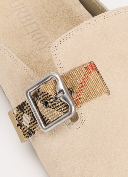 Burberry Urchin muiltje van suède met gespdetail - detail 5 beige