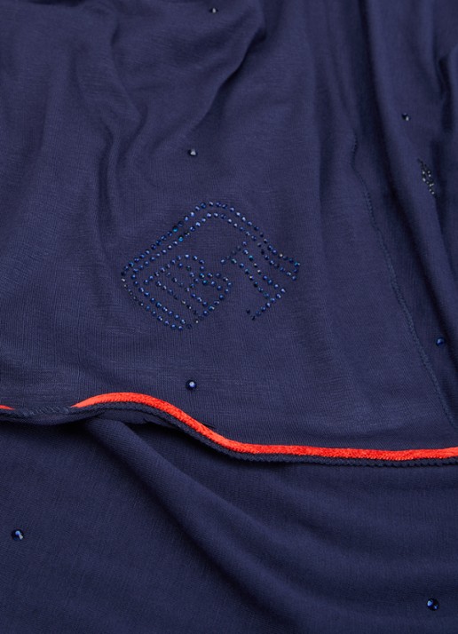 BYLIMA Initials sjaal met strass 180 x 75 cm - detail 2 dark blue / blauw