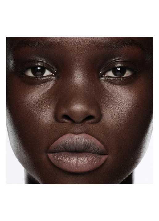 Byredo Lip Pencil - lippotlood - detail 5 brown