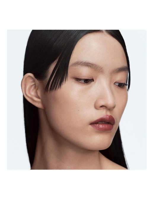 Byredo Satin Lipstick - detail 3 310 echoed note