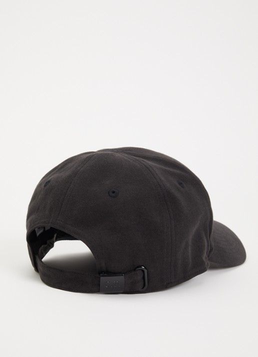 C.P. Company Gabardine pet met logoborduring - detail 2 zwart